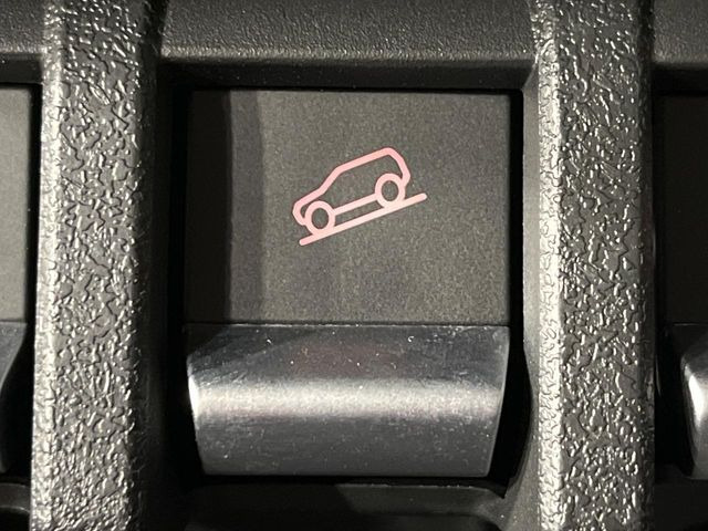 �y�_�E���q���A�V�X�g�z�}�ȍ⓹������Ƃ��Ɏ����Ńu���[�L�𐧌�A���̒ᑬ�x��ۂ��܂��B�ᓹ�∫�H�ȂǊ���₷���H�ʂ̉����ł��^�C�������b�N���Ȃ�������S!�n���h������ɏW���ł��܂�!