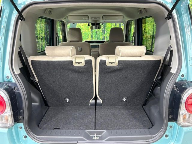 ���i�̂���������ʋ΁A���}���ɏ\���ȉ׎��X�y�[�X���m�ۂ��Ă���܂��B�Z�J���h�V�[�g��|���ƁA�傫�ȉו��̐ύڂ��\�ł���