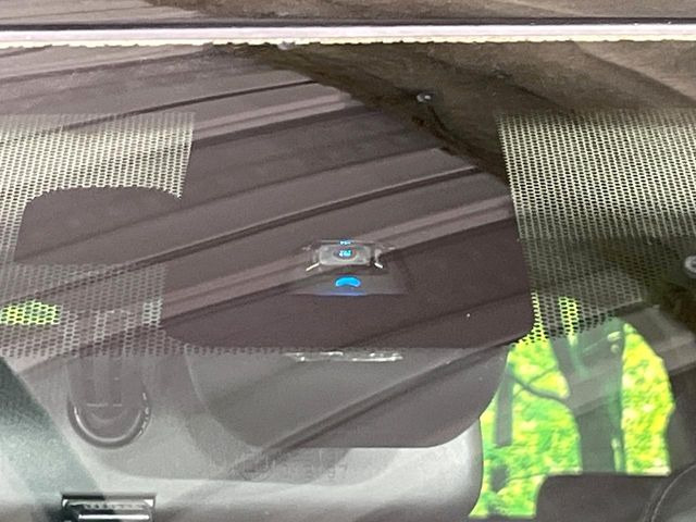 �y�O�He-Assist�z���s���ɑO���̎ԗ�����F�����A�Փ˂������Ȏ��͌x��ƃu���[�L�ŏՓˉ���Ɣ�Q�y�����A�V�X�g�B�����S�Ƀh���C�u�����y���݂��������܂��B