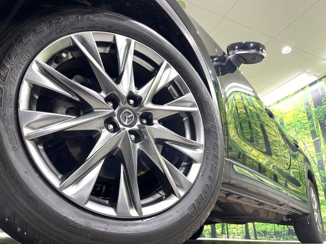 �y����19�C���`�A���~�z�C�[���z�O�ςɃ}�b�`���������A���~�z�C�[���𑕒����Ă���܂��B�e��ЊO�A���~�z�C�[����A�X�^�b�h���X�^�C�����戵�����Ă���܂��B���񂲑��k����������