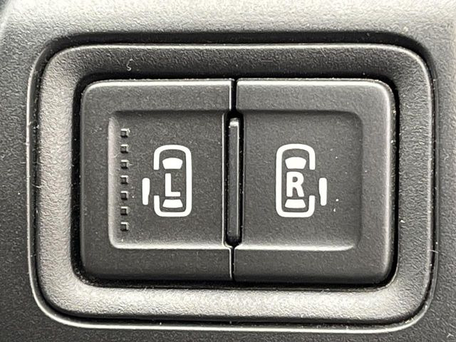 �y�����p���[�X���C�h�h�A�z�X�}�[�g�L�[��^�]�Ȃ̃X�C�b�`�Ō�ȗ����X���C�h�h�A�̊J���\���d��������͂����ăh�A���J����K�v�������A�����Ȃ��q�l�ł��ȒP�ɊJ���߂ł����K�ł���