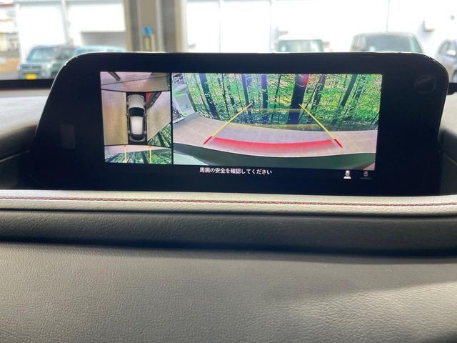 �y360&deg;�r���[���j�^�[�z��p�̃J�����ɂ��A�ォ�猩���낵���悤�Ȏ��_��360�x�N���}�̎��͂��m�F���邱�Ƃ��ł��܂������p�������m�F���₷���A�����ꏊ�ł̐؂�Ԃ��⒓�Ԃ��X���[�Y�ɍs���܂��B