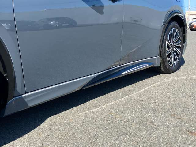 モデリスタサイドスカート約7万円!