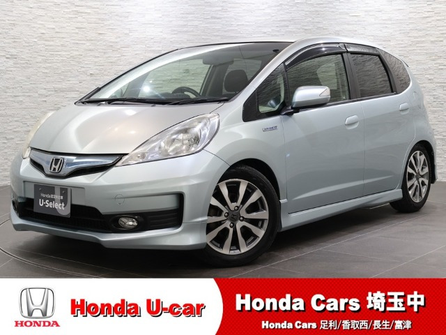 フィットハイブリッド1.5 RS