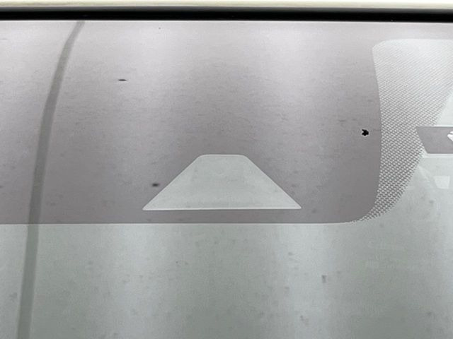 �y�C���e���W�F���g�G�}�[�W�F���V�[�u���[�L�z�t�����g�J�����őO���̎ԗ�����s�҂����m�B�Փ˂������Ȏ��͏Փ˔�Q�y���u���[�L���쓮�A�Փˉ�����T�|�[�g�B�����S�Ƀh���C�u�����y���݂��������܂��B