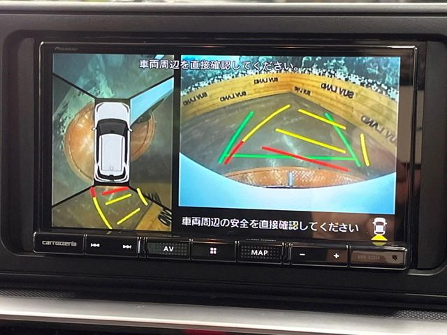 �y�p�m���}���j�^�[�z��p�̃J�����ɂ��A�ォ�猩���낵���悤�Ȏ��_��360�x�N���}�̎��͂��m�F���邱�Ƃ��ł��܂����c�񒓎Ԃ╝�񂹎��Ɋ��􂵂Ă���܂���