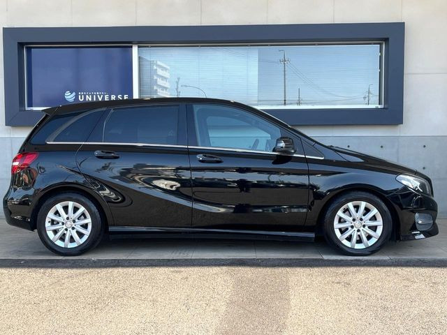 �������t�т̕ۏ؂̑��A���S�̍Œ�3�N�E���s�������ۏ�(�L��)�����p�ӁB�A���Ԃ����S���Ă��y���݂���������l�A�ۏؓ��e���[���͂������A�����_��&�I�C�������⃍�[�h�T�[�r�X���t�т��Ă���܂��B