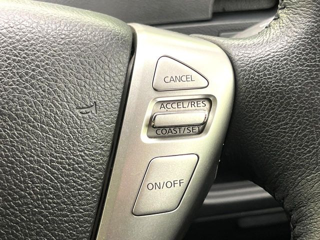 �y�N���[�Y�R���g���[���z�������H�����N���N���s�B�A�N�Z���𗣂��Ă���葬�x�ő��s���ł��A�������^�]���̕��S���y��!�����E�������ȒP�ȃX�C�b�`����Œ����ł��܂��B