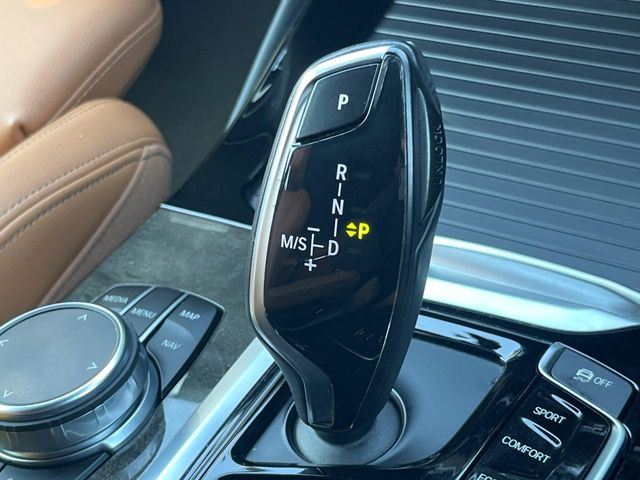 ��MT���[�h�t��AT:�ʏ�͎����ł����Ȃ���ϑ�(�M�A�`�F���W)���h���C�o�[�̑���ɂ���ĈӐ}�I�ɕς�����V�X�e���ł��B����w���i�̃h���C�u�����y���݂��������܂�!