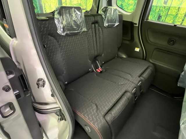 ���i���ȃI���W�i���t���A�}�b�g���I�v�V�����ɂĂ��p�ӂ��Ă���܂��B���D���ȃf�U�C����J���[�����Ԃɍ��킹�đI��ł����������Ƃ��ł��܂���