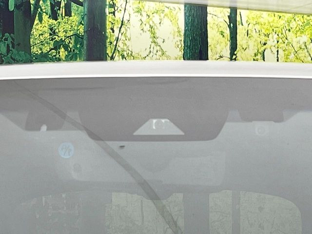 �y�g���^�Z�[�t�e�B�Z���X�z���s���ɑO���̎ԗ�����F�����A�Փ˂������Ȏ��͌x��ƃu���[�L�ŏՓˉ���Ɣ�Q�y�����A�V�X�g�B�����S�Ƀh���C�u�����y���݂��������܂��B