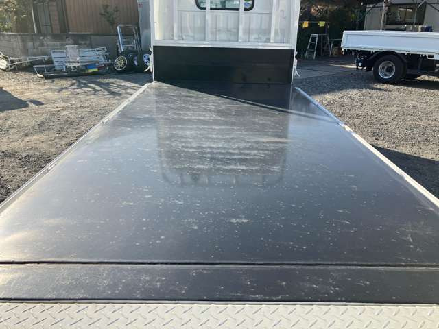 �ב����3540mm&times;1600mm&times;380mm!�O���d�グ�ς݂łƂĂ��L���C�ł�!�[�q1�x�A���Ԃ����m�F������!�ב�S����!