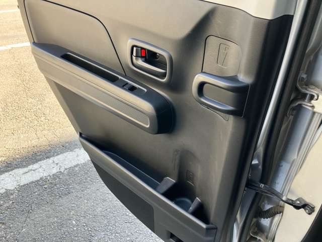 ��ȃh�A���[�ɂ͎P���Ă����Ă܂�!