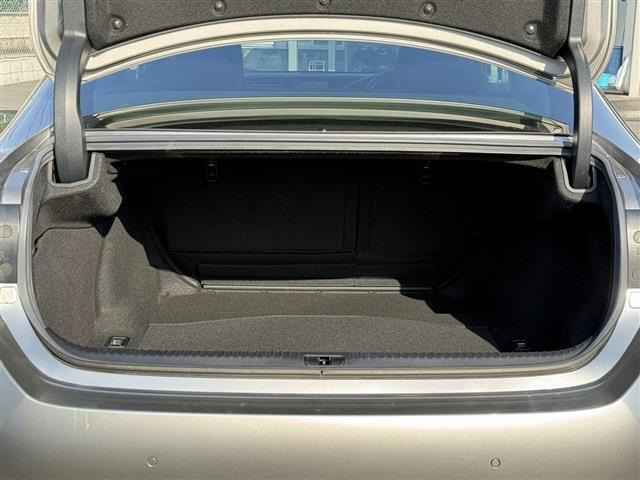 ���Ǝҗl�ւ̔̔��͂��f�肳���Ă��������܂��B �Ԍ������ԗ��̏ꍇ�́A�Ԍ����擾�������x�������z�ŕ\�����Ă���܂��B