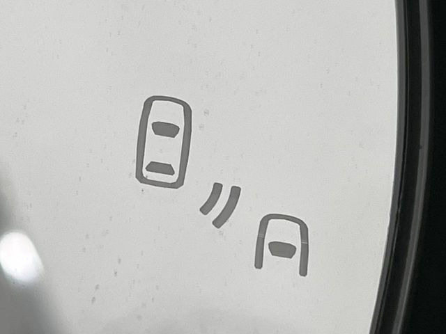 �y�u���C���h�X�|�b�g���j�^�[�z���s���A�h�A�~���[�̎��p�ɂȂ�₷���ӏ��Ɍ㑱�Ԃ��ڋ߂���ƃT�C�h�~���[�t�߂Ɍx����\���A�h���C�o�[�ɒ��ӊ��N�����Ă���܂��B