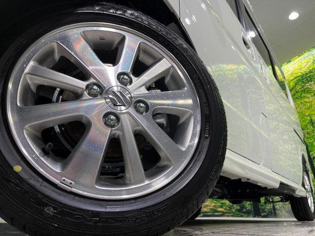 �y����14�C���`�A���~�z�C�[���z�O�ςɃ}�b�`���������A���~�z�C�[���𑕒����Ă���܂��B�e��ЊO�A���~�z�C�[����A�X�^�b�h���X�^�C�����戵�����Ă���܂��B���񂲑��k����������