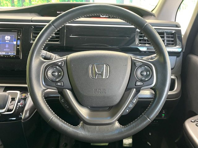 �y�����v�����X�e�A�����O�z�㎿�Ȋv���g�p���邱�ƂŁA��ɂ����������݂ƂĂ��^�]���₷���n���h���ł���