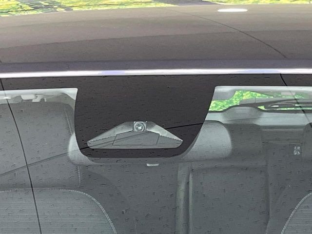 �y�z���_�Z���V���O�z���s���ɑO���̎ԗ�����F�����A�Փ˂������Ȏ��͌x��ƃu���[�L�ŏՓˉ���Ɣ�Q�y�����A�V�X�g�B�����S�Ƀh���C�u�����y���݂��������܂��B