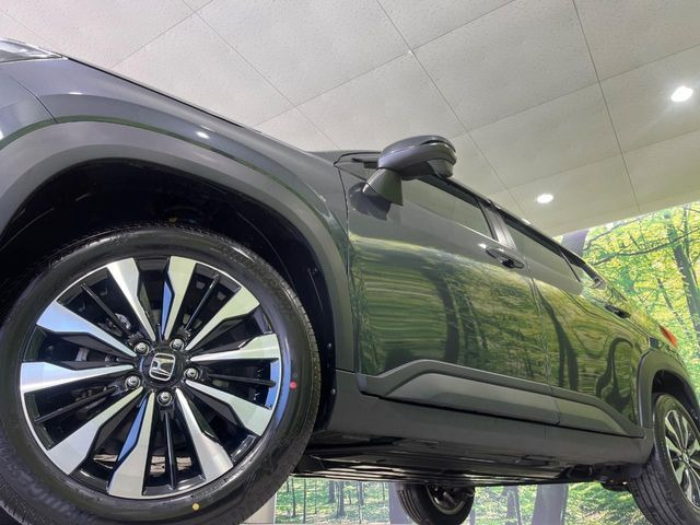 �y����17�C���`�A���~�z�C�[���z�O�ςɃ}�b�`���������A���~�z�C�[���𑕒����Ă���܂��B�e��ЊO�A���~�z�C�[����A�X�^�b�h���X�^�C�����戵�����Ă���܂��B���񂲑��k����������