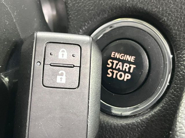 �y�L�[���X�X�^�[�g�V�X�e���z�J�o����|�P�b�g�ɓ��ꂽ�܂܂ł��h�A�̎{���E�������\�ȃX�}�[�g�L�[�𑕔��B�G���W���̃I���E�I�t�����J�M�����o���K�v����������Ƃ��Ă��֗��ł���