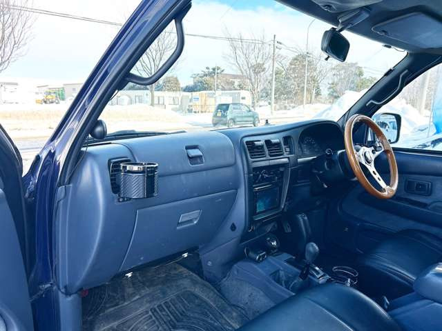 �D�y�{�X�ł́A���W������������܂����L�x�Ȃ��Ԃ����������Ă���܂��̂Ő��񂨖⍇�����҂����Ă���܂���wNEODrive�x����TEL011�]792�]0374