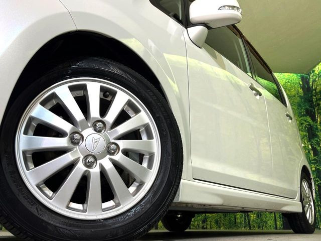 �y����14�C���`�A���~�z�C�[���z�O�ςɃ}�b�`���������A���~�z�C�[���𑕒����Ă���܂��B�e��ЊO�A���~�z�C�[����A�X�^�b�h���X�^�C�����戵�����Ă���܂��B���񂲑��k����������