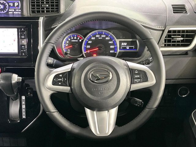 �y�X�e�A�����O�X�C�b�`�z�^�]���A�O������ڐ������炷���ƂȂ��A�I�[�f�B�I���̑��삪�\�ȕ֗��@�\!���S&���K�ȃh���C�u�����o���Ă���܂���