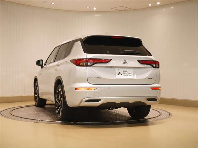 アウトランダーPHEV 2.4 P 4WD