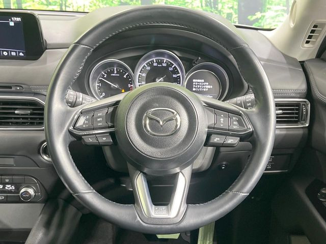 �y�����v�����X�e�A�����O�z�㎿�Ȋv���g�p���邱�ƂŁA��ɂ����������݂ƂĂ��^�]���₷���n���h���ł���