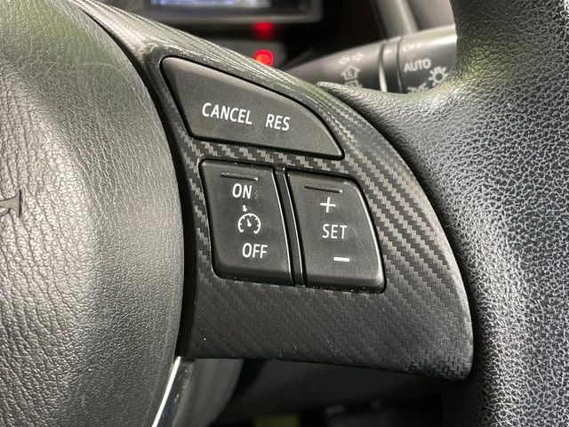 �y�N���[�Y�R���g���[���z�������H�����N���N���s�B�A�N�Z���𗣂��Ă���葬�x�ő��s���ł��A�������^�]���̕��S���y��!�����E�������ȒP�ȃX�C�b�`����Œ����ł��܂��B