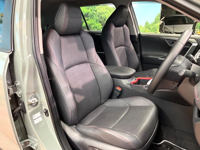 �y���烌�U�[�V�[�g�z����̂ӂ���肪�e�ՂŃ����e�i���X�����ȒP�ȁA�@�\���ɗD��鍇����v���̗p�����㎿�ȃV�[�g�ł��B����S�n���悭�A���������ӂ��S�n�ǂ��ԓ���Ԃ����o���Ă���܂��B