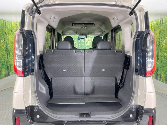 ���i�̂���������ʋ΁A���}���ɏ\���ȉ׎��X�y�[�X���m�ۂ��Ă���܂��B�Z�J���h�V�[�g��|���ƁA�傫�ȉו��̐ύڂ��\�ł���