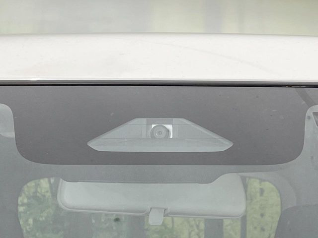 �y�X�Y�L �Z�[�t�e�B�T�|�[�g�z���s���ɑO���̎ԗ�����F�����A�Փ˂������Ȏ��͌x��ƃu���[�L�ŏՓˉ���Ɣ�Q�y�����A�V�X�g�B�����S�Ƀh���C�u�����y���݂��������܂��B