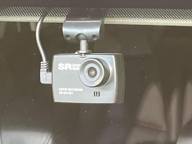 �y�h���C�u���R�[�_�[�z�h���C�u���R�[�_�[����!���s���͂������A������^�]�⎖�̂ɑ��������ہA�f���ŋL�^���A����̃��X�N�ɔ����܂��B���L�^�pSD�J�[�h�͂��q�l�����g�ł��������������K�v������܂��B