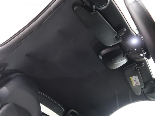 �y�̏�Ԃ��ǂ��A�V�~�E����Ȃǂ���܂���B�܂��ԓ��̓^�o�R�L��y�b�g�L�����������܂���̂ŁA���K�ɂ��g�����������܂��B