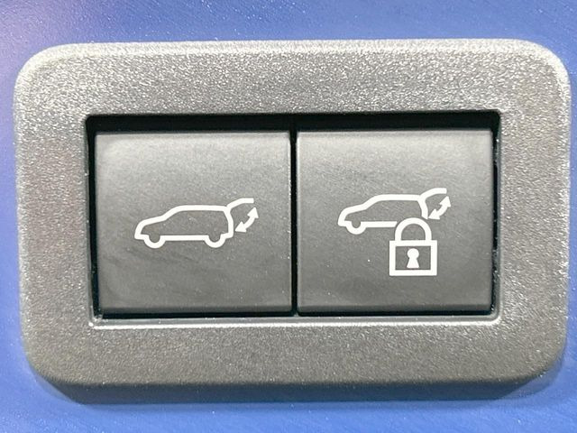 �y�p���[�o�b�N�h�A�z�X�}�[�g�L�[��^�]�Ȃ̃{�^�������������Ń��A�Q�[�g�������ŊJ���܂�!�ו��������Ă��鎞��A�����ʒu�ɂ���o�b�N�h�A��߂�ۂɕ֗��ȋ@�\�ł���