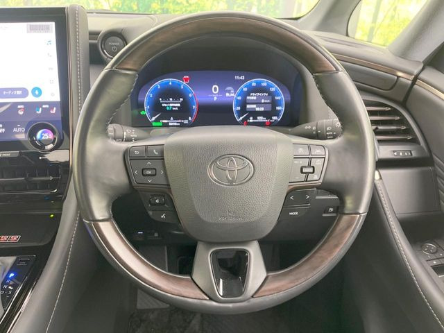 ステアリングも使用感が少なく、きれいな状態となっております♪