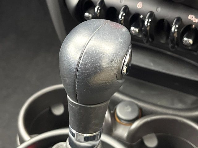 ��MT���[�h�t��AT:�ʏ�͎����ł����Ȃ���ϑ�(�M�A�`�F���W)���h���C�o�[�̑���ɂ���ĈӐ}�I�ɕς�����V�X�e���ł��B����w���i�̃h���C�u�����y���݂��������܂�!