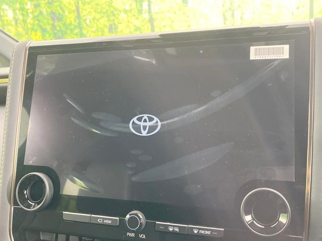 【純正ナビ】人気の純正ナビを装備しております。ナビの使いやすさはもちろん、オーディオ機能も充実!キャンプや旅行はもちろん、通勤や買い物など普段のドライブも楽しくなるはず♪