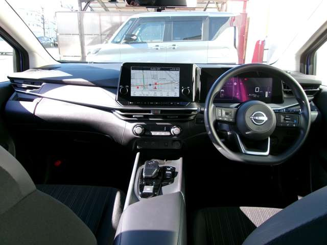 ノート1.2 X 助手席回転シート