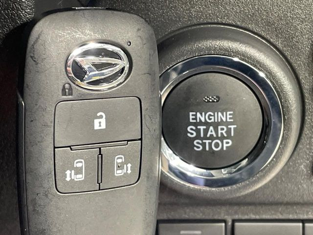 �y�L�[�t���[�V�X�e���z�J�o����|�P�b�g�ɓ��ꂽ�܂܂ł��h�A�̎{���E�������\�ȃX�}�[�g�L�[�𑕔��B�G���W���̃I���E�I�t�����J�M�����o���K�v����������Ƃ��Ă��֗��ł���