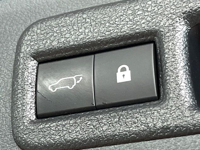 �y�p���[�o�b�N�h�A�z�X�}�[�g�L�[��^�]�Ȃ̃{�^�������������Ń��A�Q�[�g�������ŊJ���܂�!�ו��������Ă��鎞��A�����ʒu�ɂ���o�b�N�h�A��߂�ۂɕ֗��ȋ@�\�ł���