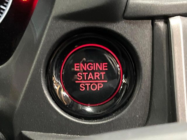 �yHonda�X�}�[�g�L�[�z�J�o����|�P�b�g�ɓ��ꂽ�܂܂ł��h�A�̎{���E�������\�ȃX�}�[�g�L�[�𑕔��B�G���W���̃I���E�I�t�����J�M�����o���K�v����������Ƃ��Ă��֗��ł���