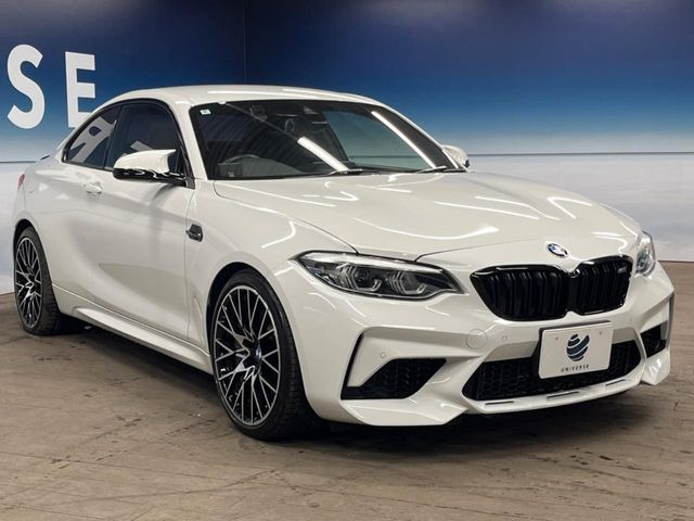 �������t�т̕ۏ؂̑��A���S�̍Œ�3�N�E���s�������ۏ�(�L��)�����p�ӁB�A���Ԃ����S���Ă��y���݂���������l�A�ۏؓ��e���[���͂������A�����_��&�I�C�������⃍�[�h�T�[�r�X���t�т��Ă���܂��B