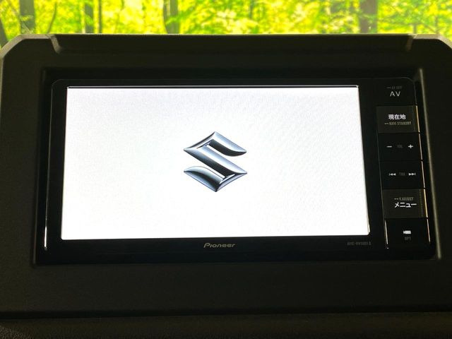 �y�����i�r�z�l�C�̏����i�r�𑕔����Ă���܂��B�i�r�̎g���₷���͂������A�I�[�f�B�I�@�\���[��!�L�����v�◷�s�͂������A�ʋ΂┃�����ȂǕ��i�̃h���C�u���y�����Ȃ�͂���