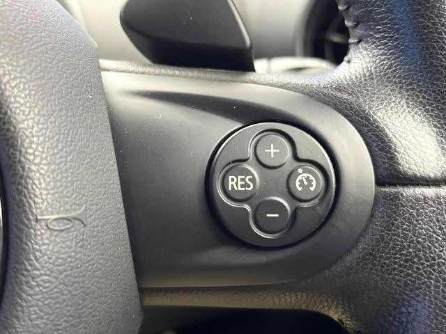 ���I�[�g�N���[�Y�R���g���[��:�������H�⎩���Ԑ�p���H���ɂāA�葬���q���\�ƂȂ�֗��ȋ@�\�ł��B�������ړ��̍ۂł����ɂ����֗��ɂ��g�����������܂���