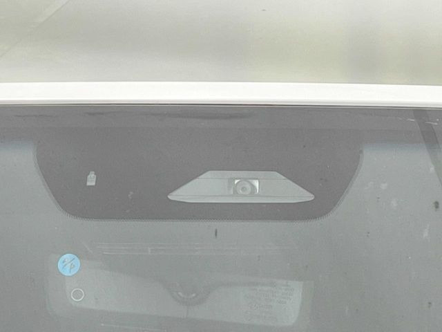 �y�g���^�Z�[�t�e�B�Z���X�z���s���ɑO���̎ԗ�����F�����A�Փ˂������Ȏ��͌x��ƃu���[�L�ŏՓˉ���Ɣ�Q�y�����A�V�X�g�B�����S�Ƀh���C�u�����y���݂��������܂��B