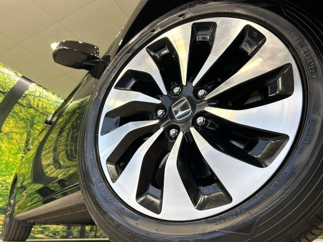 �y����17�C���`�A���~�z�C�[���z�O�ςɃ}�b�`���������A���~�z�C�[���𑕒����Ă���܂��B�e��ЊO�A���~�z�C�[����A�X�^�b�h���X�^�C�����戵�����Ă���܂��B���񂲑��k����������