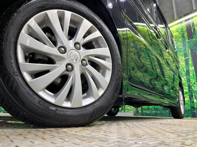 弊社では、全車『修復歴なし』のお車のみ取り扱っております。専任バイヤーによる厳選した仕入れの後、入庫後の車両チェックを行い、ネクステージが認定した高品質な中古車をご提供しております。