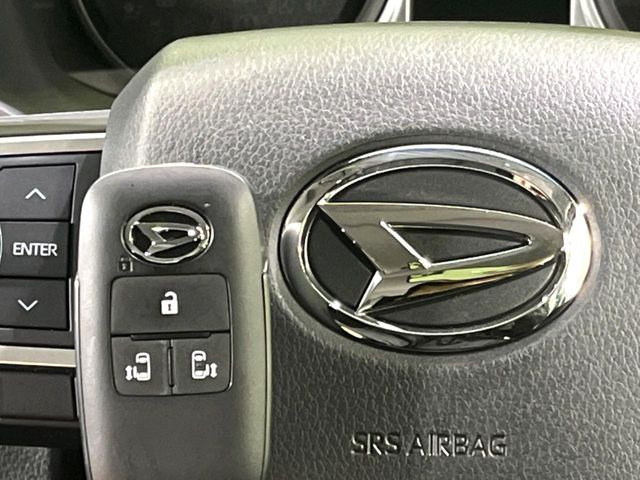 �y�L�[�t���[�V�X�e���z�J�o����|�P�b�g�ɓ��ꂽ�܂܂ł��h�A�̎{���E�������\�ȃX�}�[�g�L�[�𑕔��B�G���W���̃I���E�I�t�����J�M�����o���K�v����������Ƃ��Ă��֗��ł���